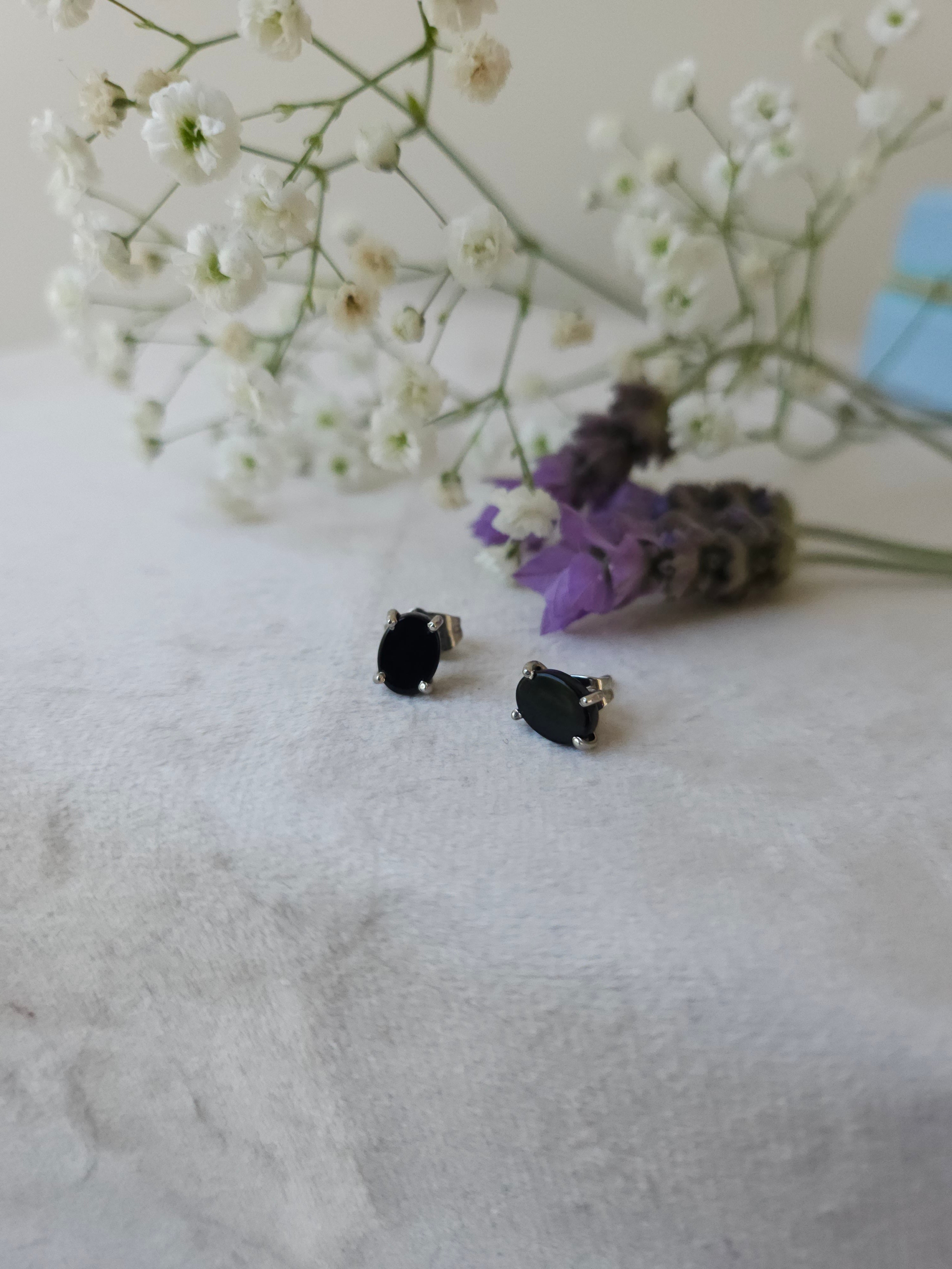 Aretes Onix cubierta en Rodio