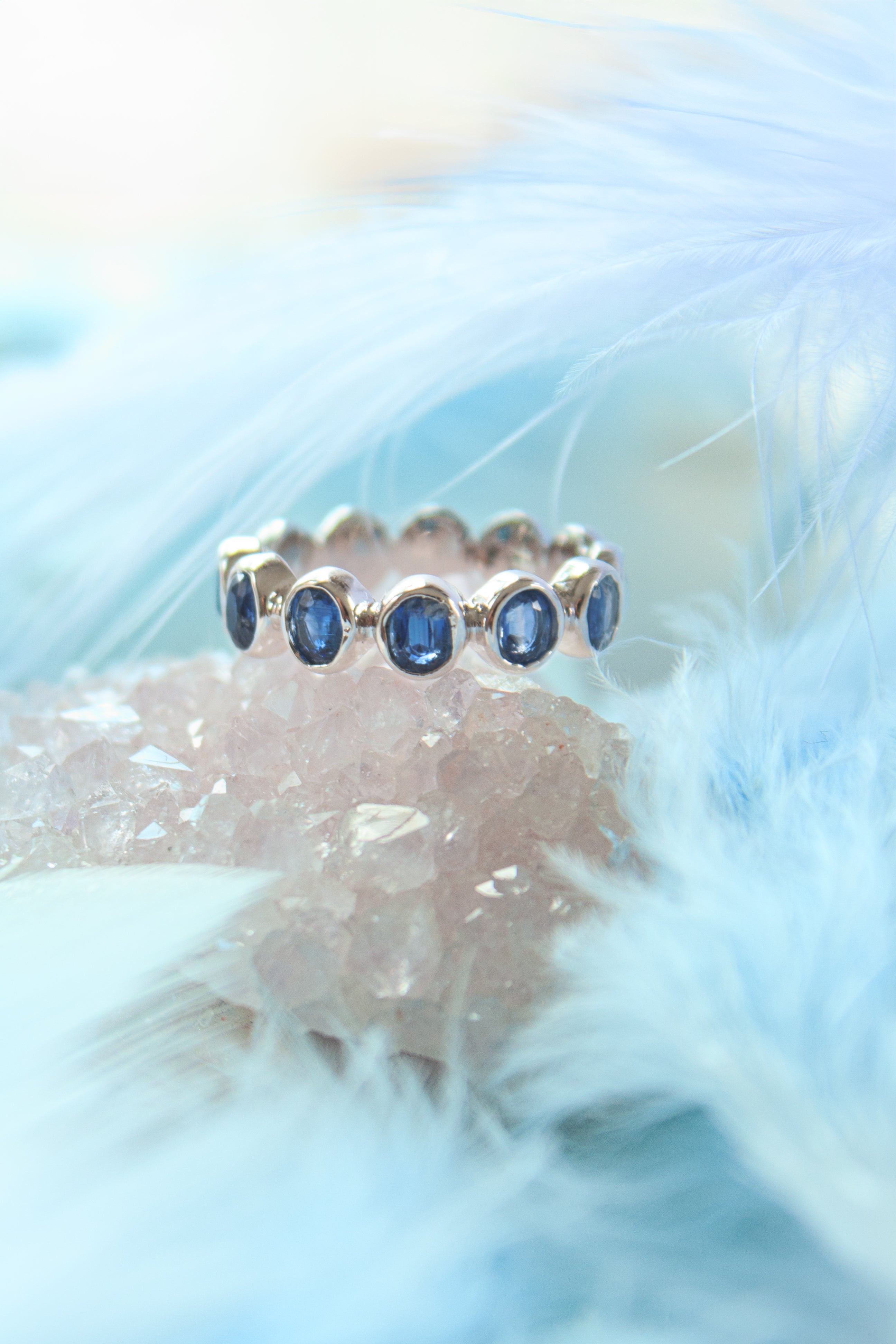 Anillo  Antique con Cianitas y cubierta en Rodio