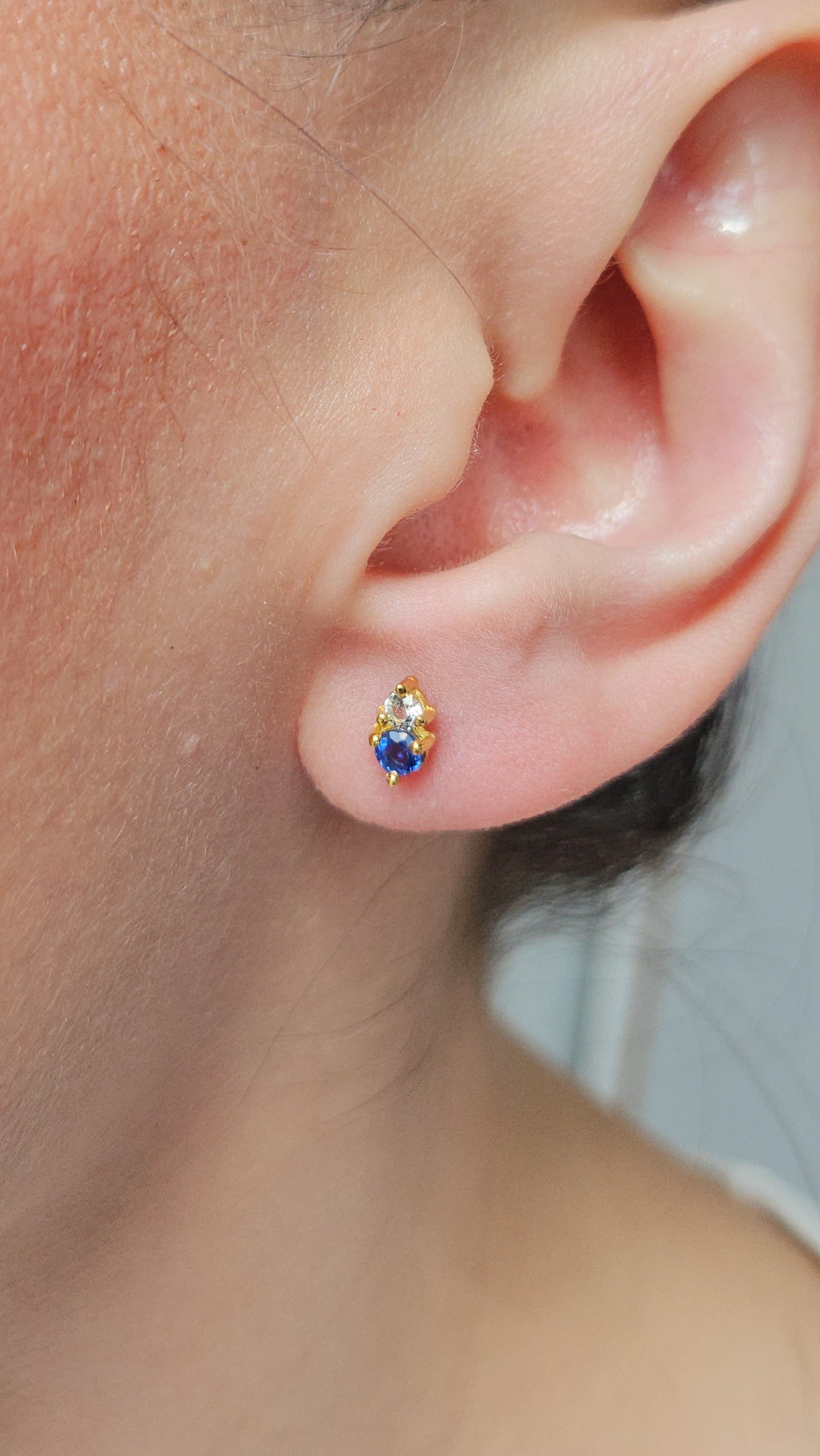 Aretes Dua con Cianita y Cuarzo blanco con  cubierta en Oro de 14K