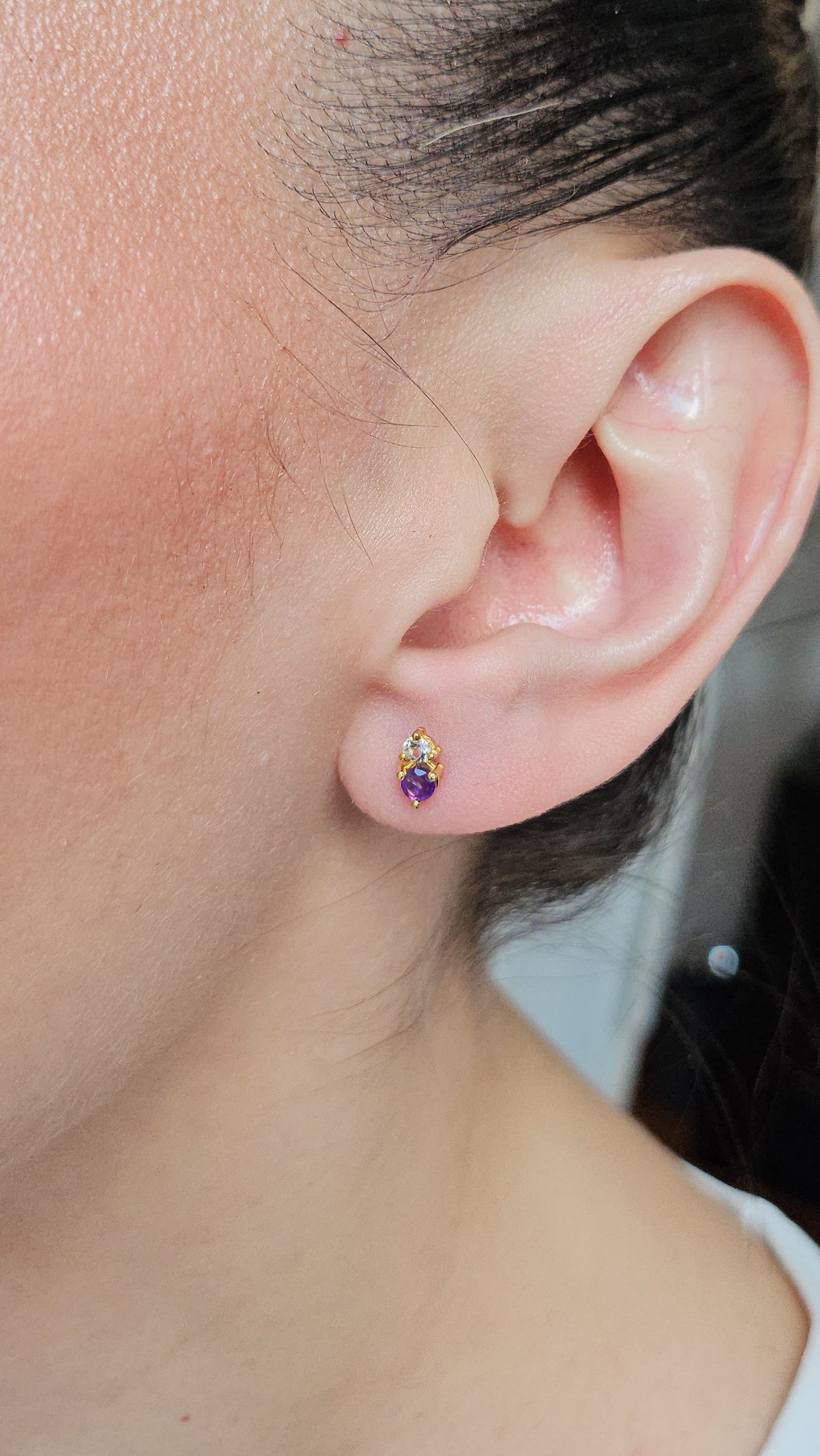Aretes Dua con Amatista y Cuarzo blanco con cubierta en Oro de 14 K