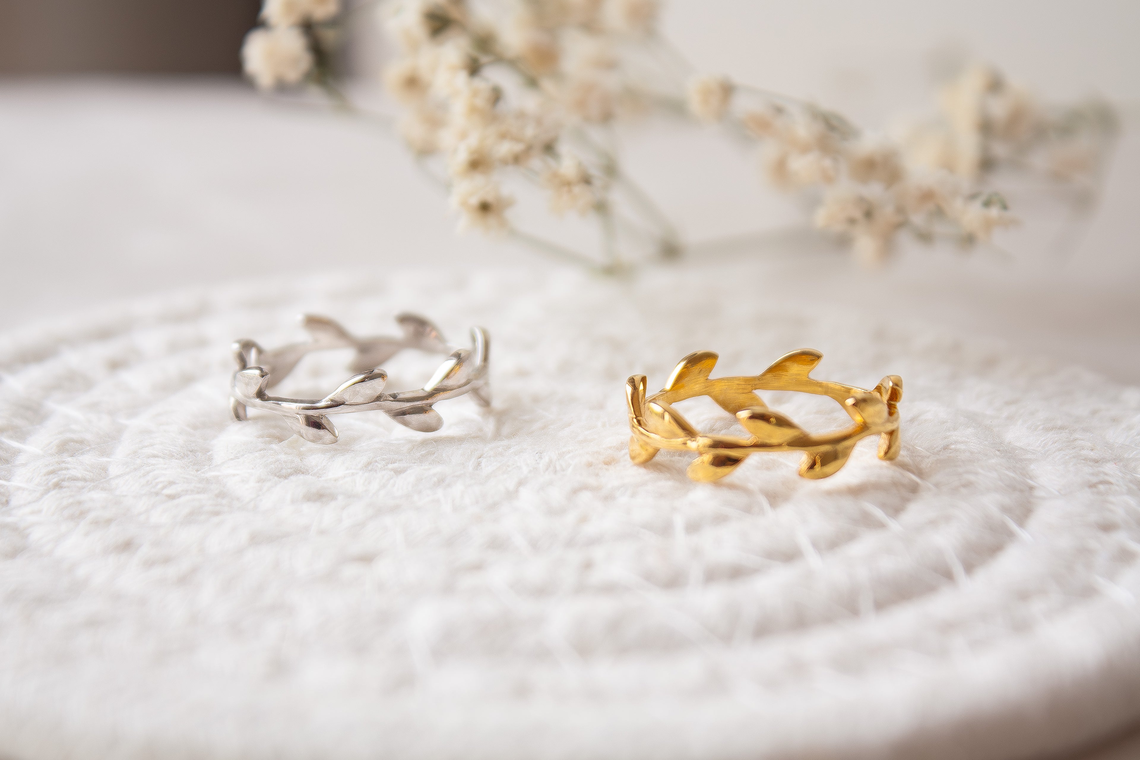 Anillo Hojitas con cubierta en Oro