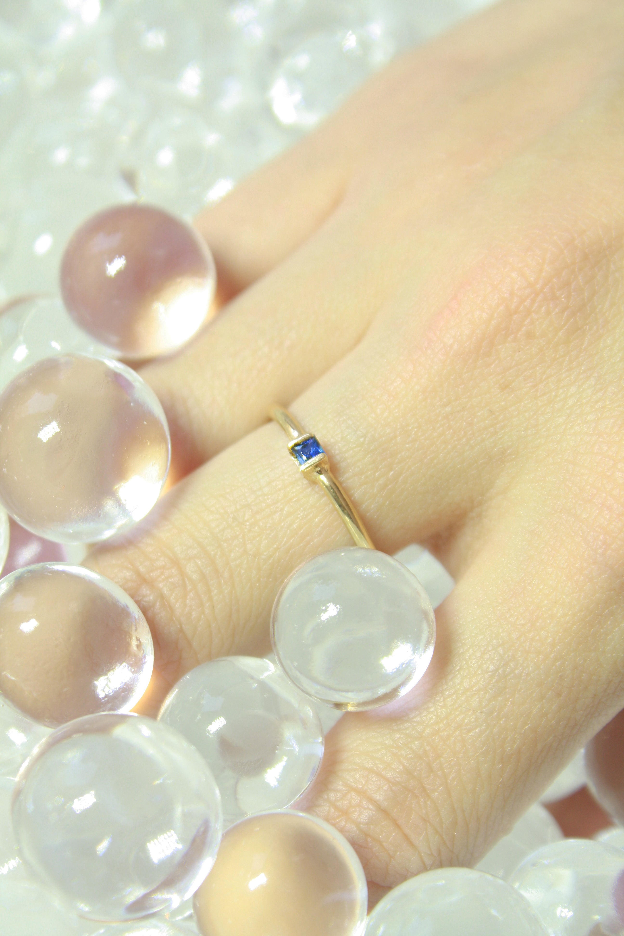 Anillo Fire con Zafiro