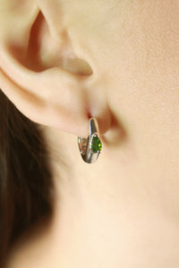 Aretes Huggies Natasha con Savoritas en cubierta de Rodio