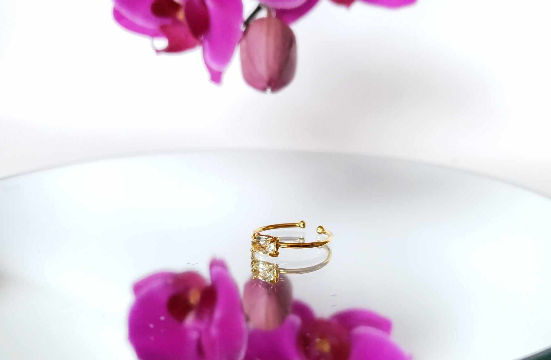 Anillo Liza con Cuarzo blanco