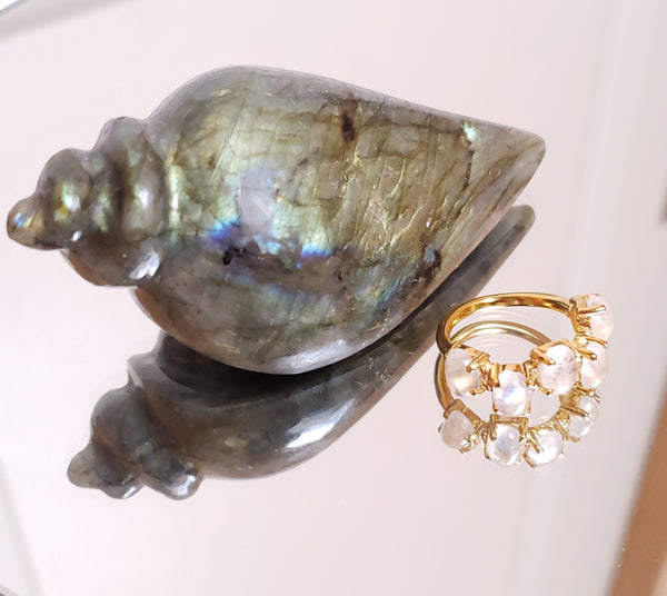 Anillo Calisto con Moonstone o Piedra luna
