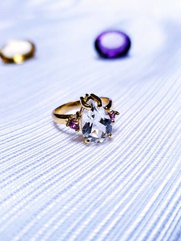 Anillo Adriana con Cuarzo Blanco