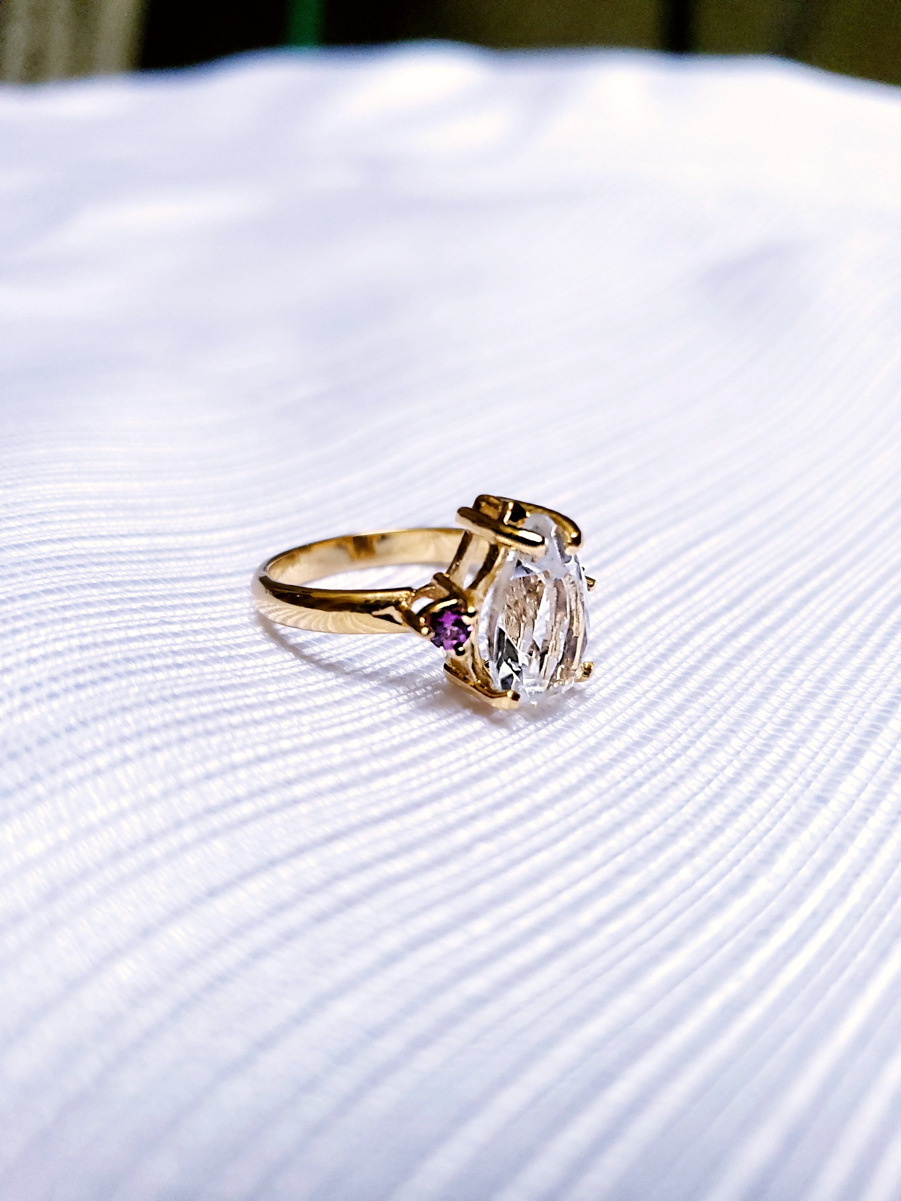 Anillo Adriana con Cuarzo Blanco