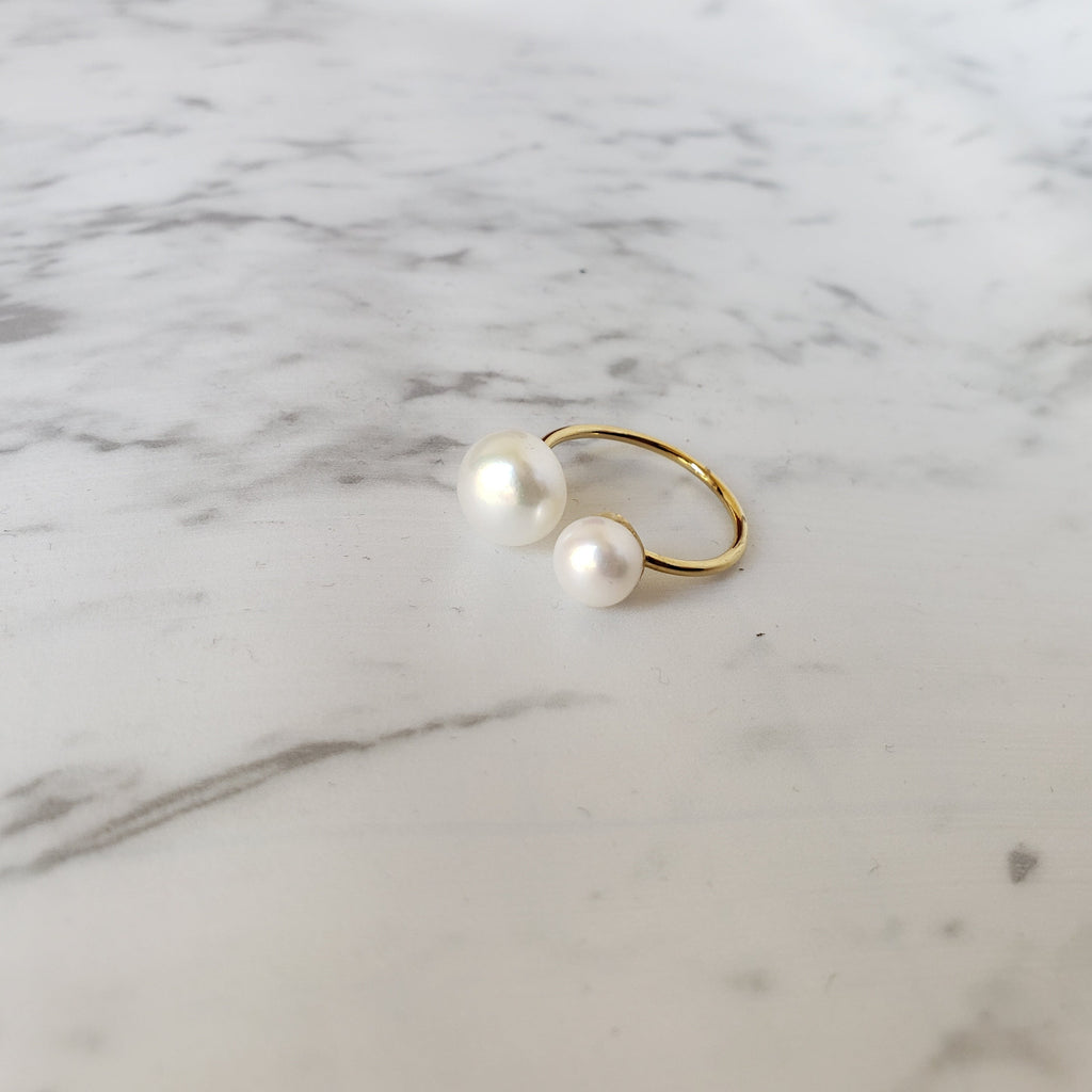 Anillo Doble Perla con cubierta en Oro
