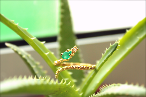 Anillo Frida con Agata verde y Circón natural