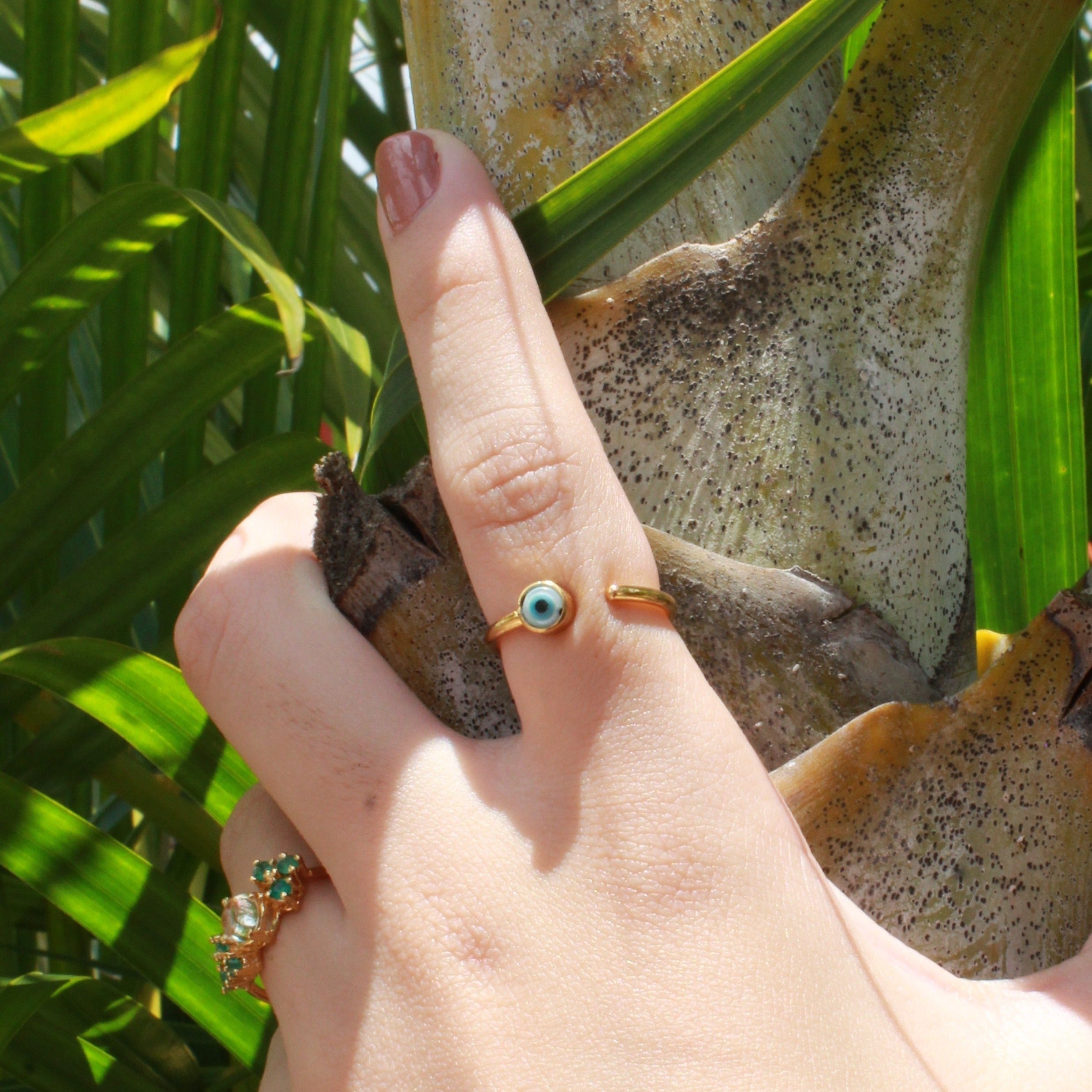 Anillo de Ojo Turco y cubierta en Oro