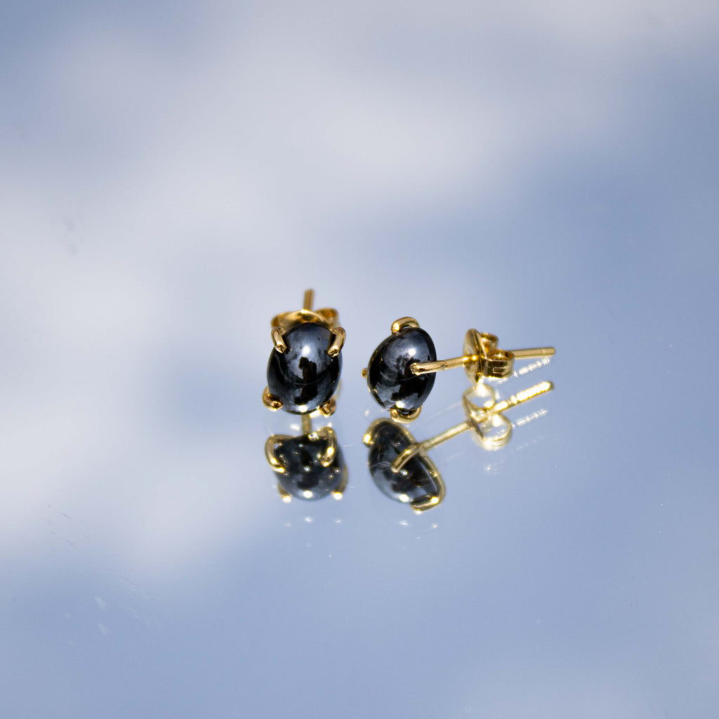 Aretes Acerina Oval con cubierta en Oro.