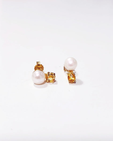 Aretes mini con cuarzos citrinos y perla cultivada